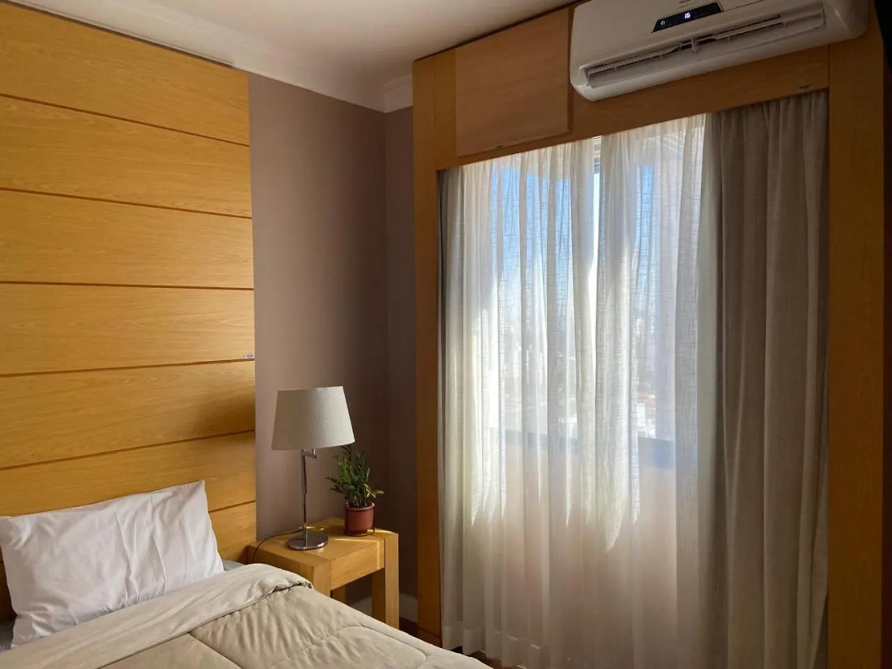 Praticidade E Conforto - Quarto Em Hotel - Aeroporto De Congonhas -H1915 Sao Paulo Brazil